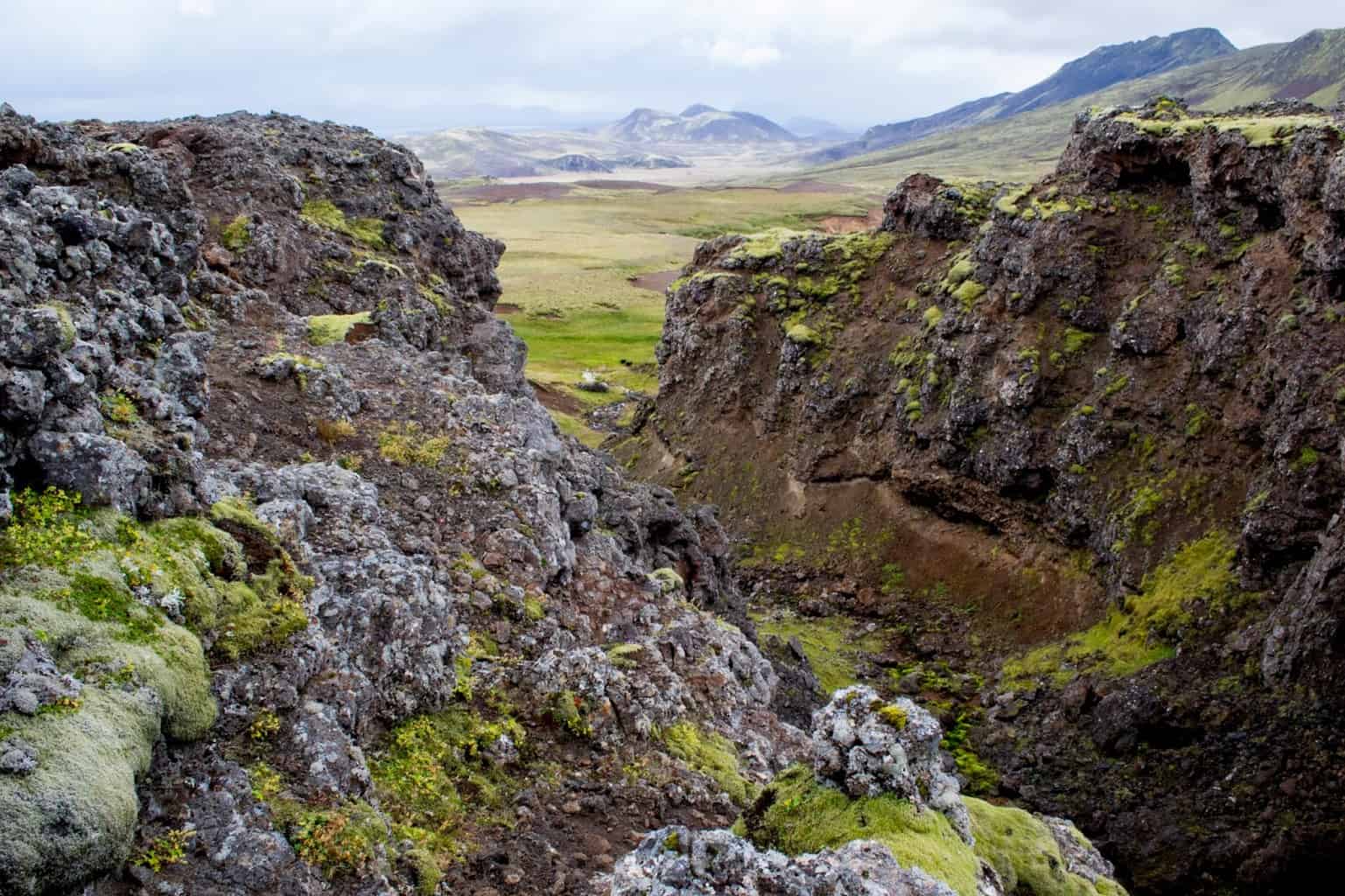 ICELAND | Hiking the mountains and hot springs of the south