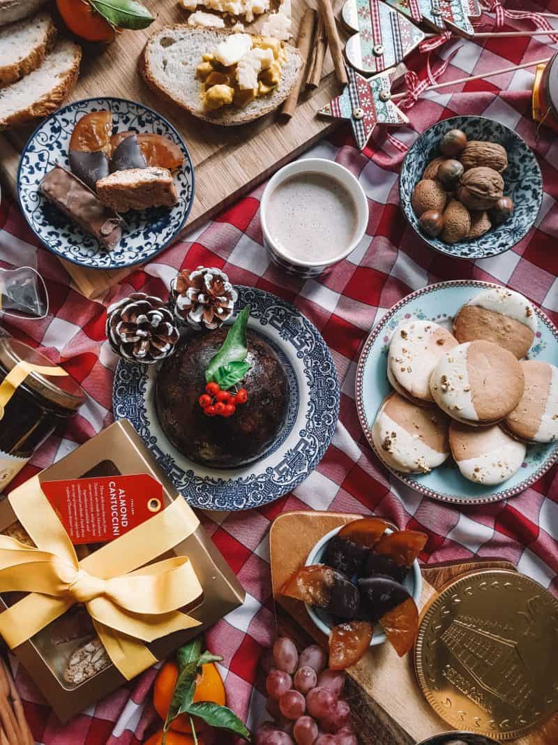 Christmas pudding, Selfridges food gift Christmas hampers