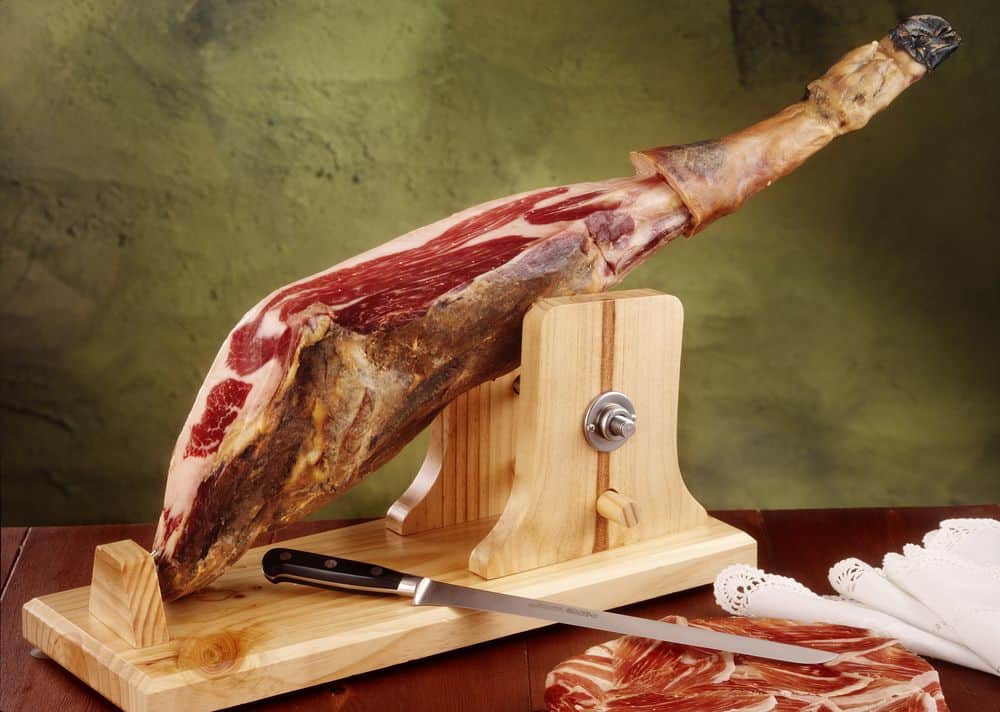 Iberian ham, Iberian pigs, pata negra ham, Iberico pork, jamón ibérico